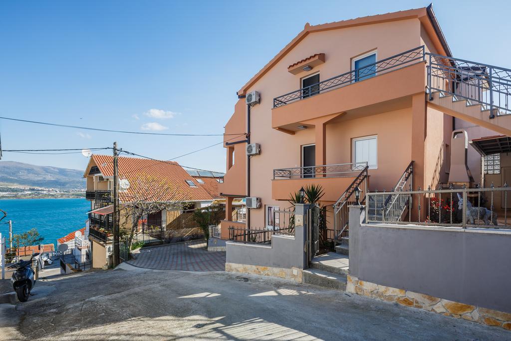 Apartments Viljac Trogir Buitenkant foto