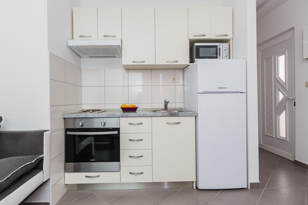 Apartments Viljac Trogir Kamer foto